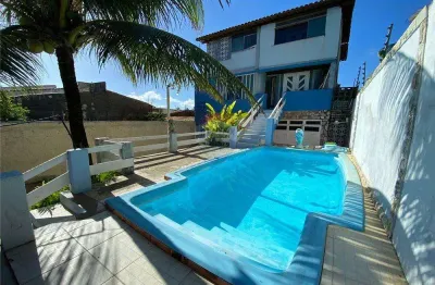 Quer tranquilidade e conforto? venha financiar esta linda casa em praia da costa com 5/4 e  piscina