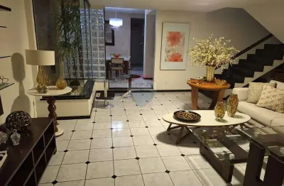 Casa no orlando dantas, com 4 dormitórios, frente leste.