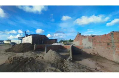 Vende terreno com localização privilegiada em frente a br101