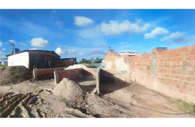 Vende terreno com localização privilegiada em frente a br101