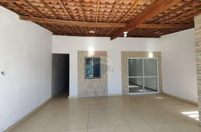 Casa 2 quartos reformada e documentada, pronta para morar no bairro 17 de março