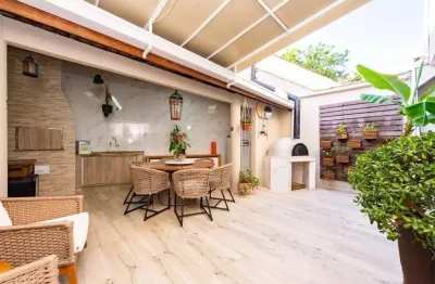 Casa com 4 quartos à venda na Rua Nilo Peçanha, 2885, São Lourenço, Curitiba