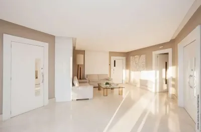 Apartamento com 4 quartos à venda na Avenida Visconde de Guarapuava, 5087, Batel, Curitiba