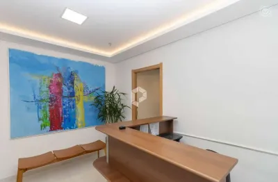 Sala comercial com 2 salas à venda na Avenida Visconde de Guarapuava, 4628, Batel, Curitiba
