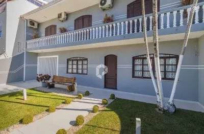 Casa com 4 quartos à venda na Rua Câmara Júnior, 906, Jardim das Américas, Curitiba