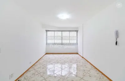 Apartamento com 3 quartos para alugar na Rua Guararapes, 956, Vila Izabel, Curitiba