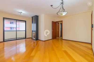 Apartamento com 3 quartos para alugar na Rua Saint Hilaire, 122, Água Verde, Curitiba