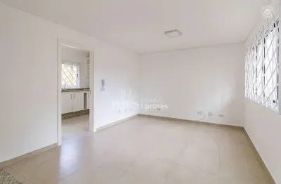 Casa com 3 quartos para alugar na Rua Irmã Anatólia, 707, Barreirinha, Curitiba