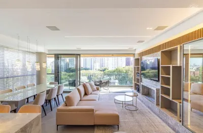 Apartamento com 3 quartos para alugar na Rua Doutor Alexandre Gutierrez, 49, Água Verde, Curitiba