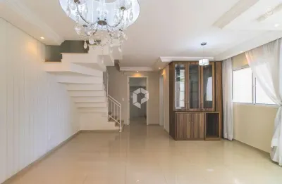 Casa em condomínio fechado com 3 quartos para alugar na Rua Eugênio Flor, 673, Pilarzinho, Curitiba