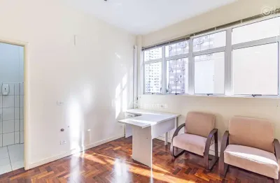 Sala comercial com 2 salas para alugar na Praça General Osório, 45, Centro, Curitiba