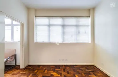 Sala comercial com 2 salas para alugar na Praça General Osório, 45, Centro, Curitiba