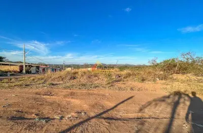 Terreno à venda no Jardim Candidés, Divinópolis 