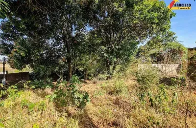 Terreno à venda no Campina Verde, Divinópolis 