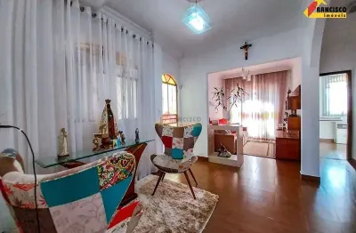Casa à venda, 3 quartos, 1 suíte, 4 vagas, das oliveiras - divinópolis/mg