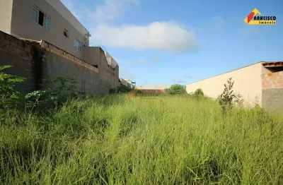 Terreno à venda no Jardinópolis, Divinópolis 