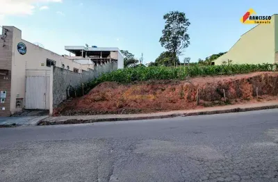Terreno à venda no Quintino, Divinópolis 