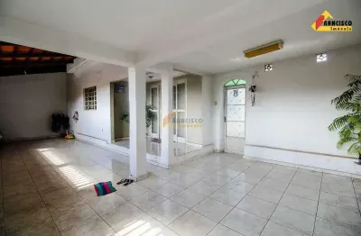 Casa à venda, 3 quartos, 2 vagas, nossa senhora das graças - divinópolis/mg