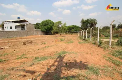 Terreno à venda no Santos Dumont, Divinópolis 