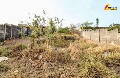 Terreno à venda no Campina Verde, Divinópolis 