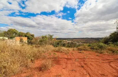 Terreno à venda no Jardinópolis, Divinópolis 