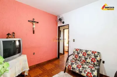 Casa à venda, 3 quartos, 3 vagas, manoel valinhas - divinópolis/mg