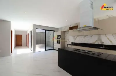 Casa à venda, 4 quartos, 1 suíte, 4 vagas, bom pastor - divinópolis/mg