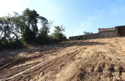 Terreno à venda no Padre Herculano Yanes, Divinópolis 