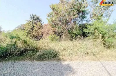 Terreno à venda no Quintino, Divinópolis 