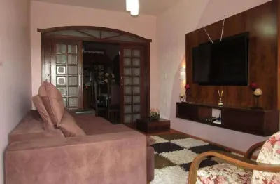 Casa à venda, 5 quartos, 3 suítes, 2 vagas, interlagos - divinópolis/mg