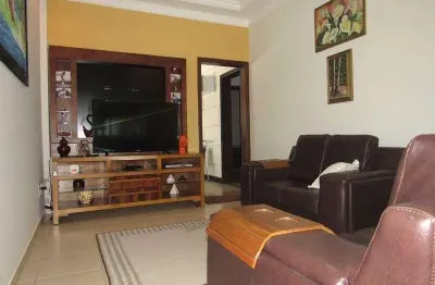 Casa à venda, 3 quartos, 1 suíte, 4 vagas, jardim das acácias - divinópolis/mg