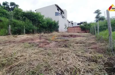 Terreno à venda no Levindo Paula Pereira, Divinópolis 