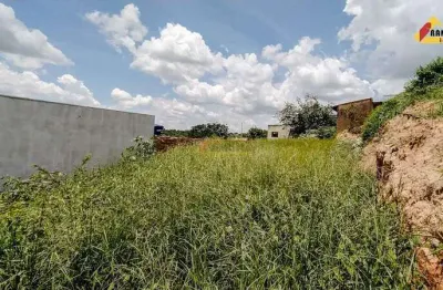 Terreno à venda no Jardinópolis, Divinópolis 