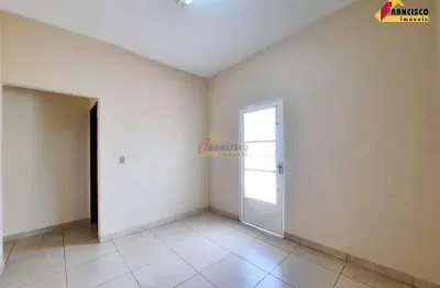 Casa à venda, 2 quartos, 1 vaga, dona rosa - divinópolis/mg