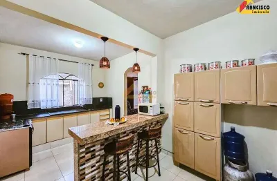 Casa à venda, 3 quartos, 3 vagas, nossa senhora da conceição - divinópolis/mg