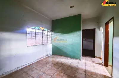 Casa à venda, 4 quartos, 1 vaga, vale do sol - divinópolis/mg