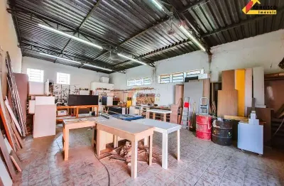 Barracão / Galpão / Depósito à venda no Jardim Candelária, Divinópolis 