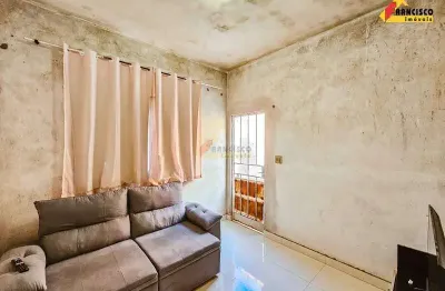Casa à venda, 2 quartos, 3 vagas, realengo - divinópolis/mg