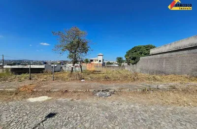 Terreno à venda no Quintino, Divinópolis 