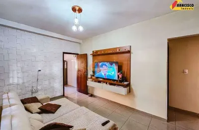 Casa à venda, 3 quartos, 3 vagas, santa lucia - divinópolis/mg