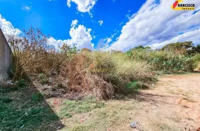Terreno à venda no Oliveiras, Divinópolis 