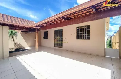 Casa à venda, 3 quartos, 1 suíte, 2 vagas, santa rosa - divinópolis/mg