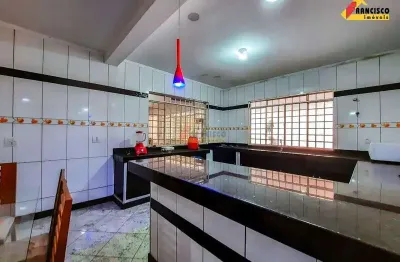 Casa à venda, 1 quarto, 1 suíte, 4 vagas, davanuze - divinópolis/mg