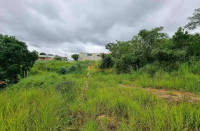 Terreno à venda no Jardim Candidés, Divinópolis 