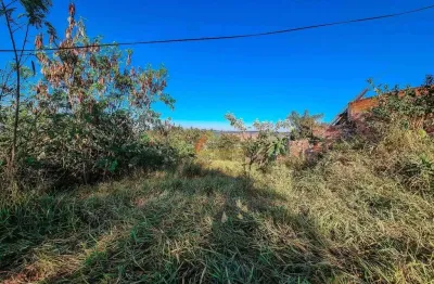 Terreno à venda no Jardinópolis, Divinópolis 
