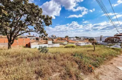 Terreno à venda no Manoel Valinhas, Divinópolis 