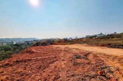 Terreno à venda no Fábio Notini, Divinópolis 