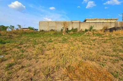 Terreno à venda no Santo André, Divinópolis 