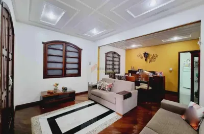 Casa à venda, 3 quartos, 1 suíte, 2 vagas, planalto - divinópolis/mg