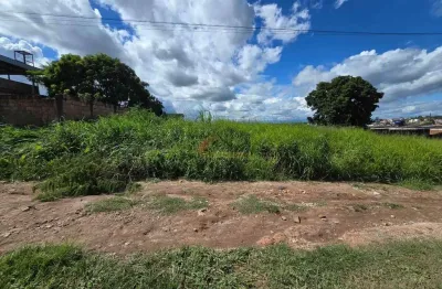 Terreno à venda no Jardim Candidés, Divinópolis 